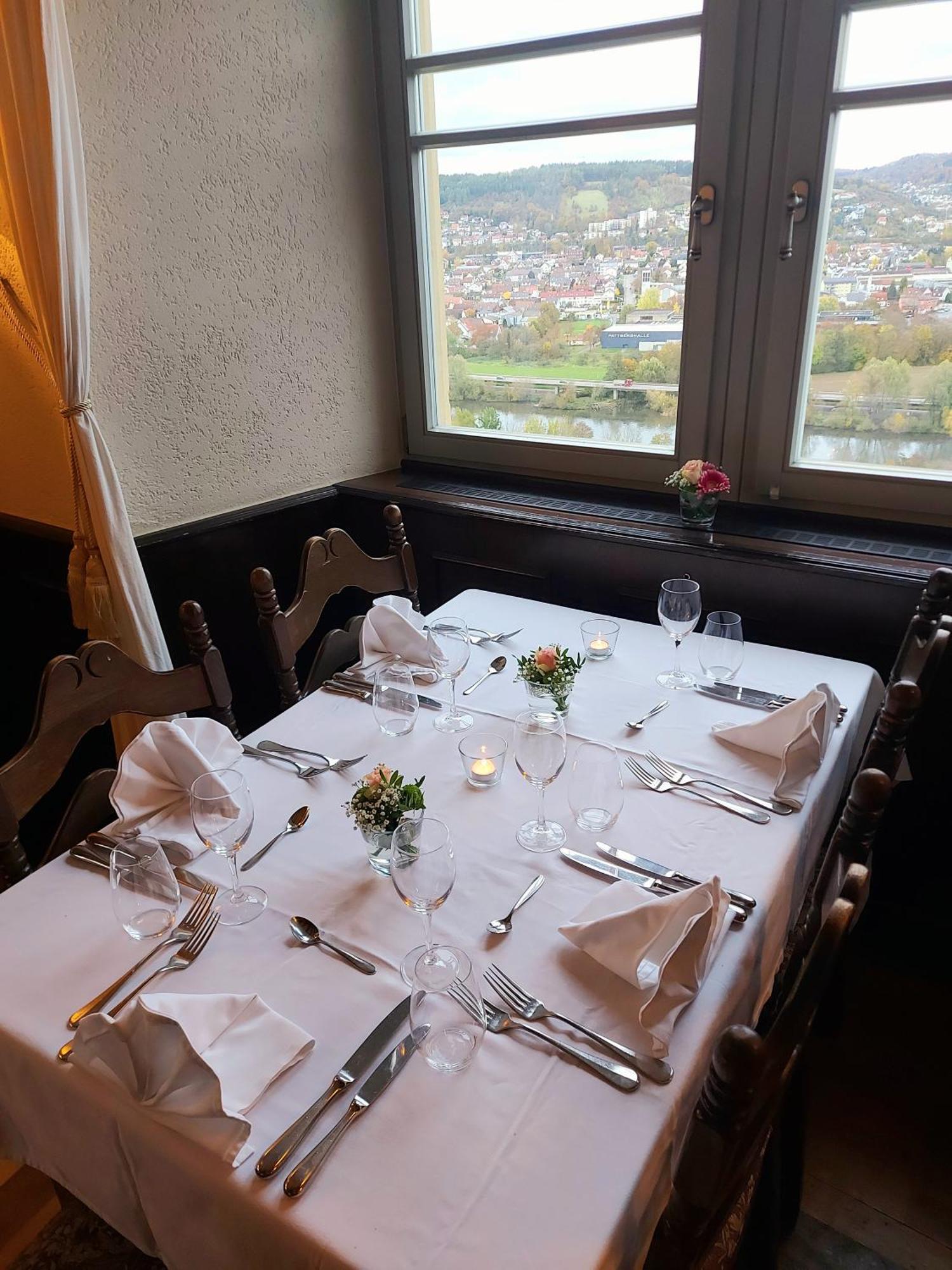 Eventlocation & Hotel Schloss Neuburg Obrigheim Buitenkant foto