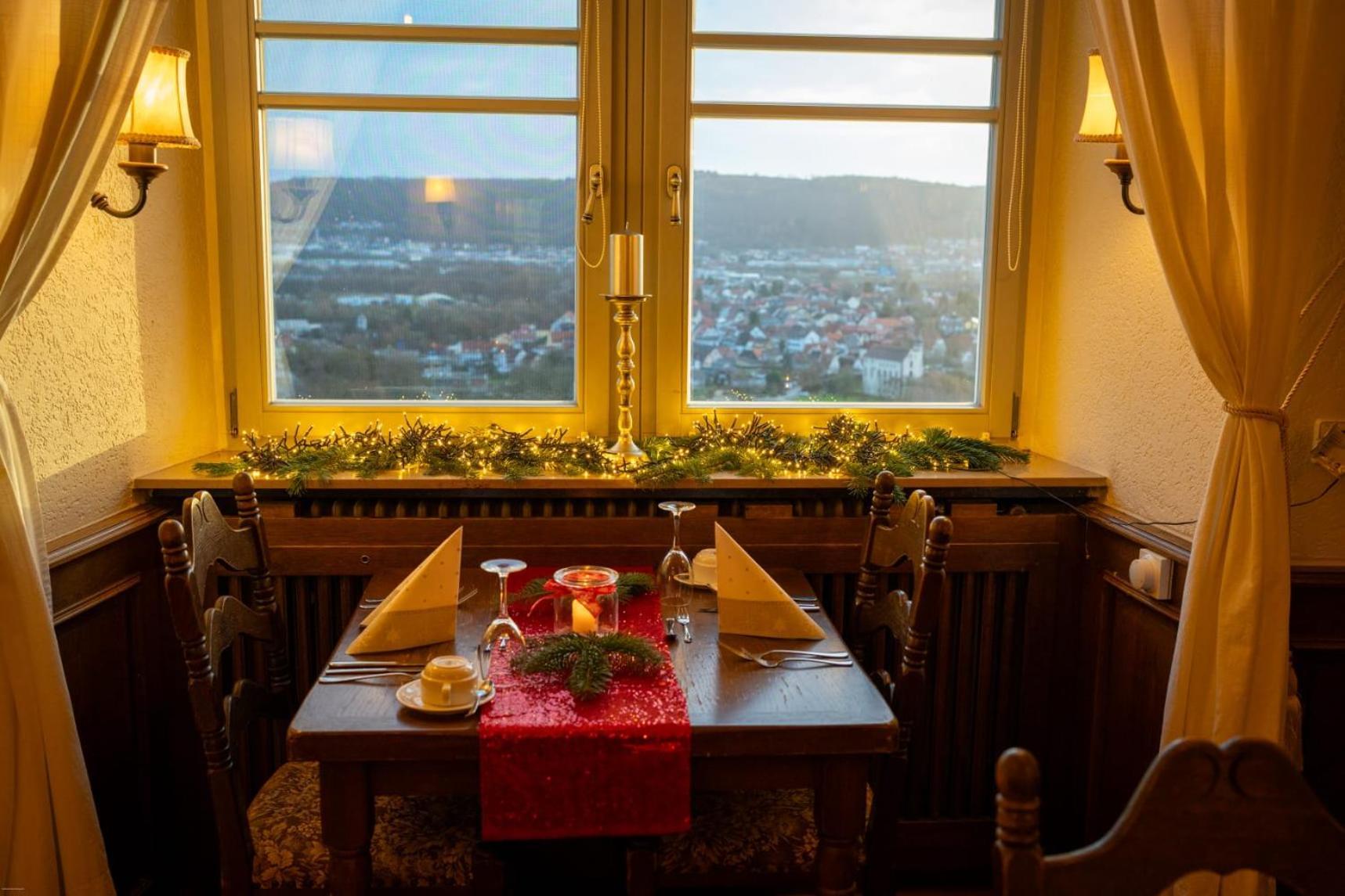 Eventlocation & Hotel Schloss Neuburg Obrigheim Buitenkant foto