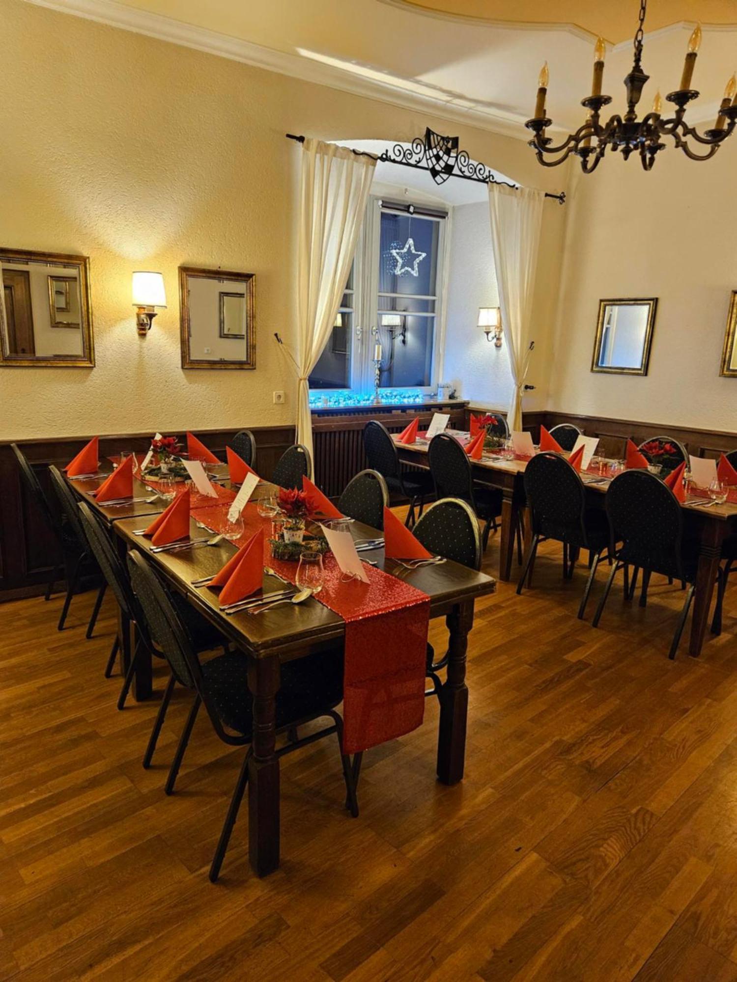 Eventlocation & Hotel Schloss Neuburg Obrigheim Buitenkant foto